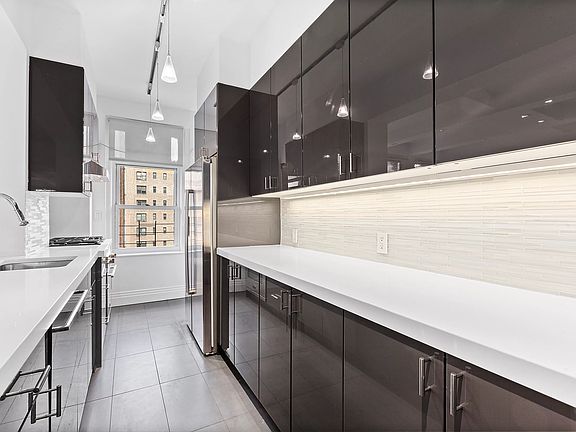 5th image of 310 W End Ave #12CD