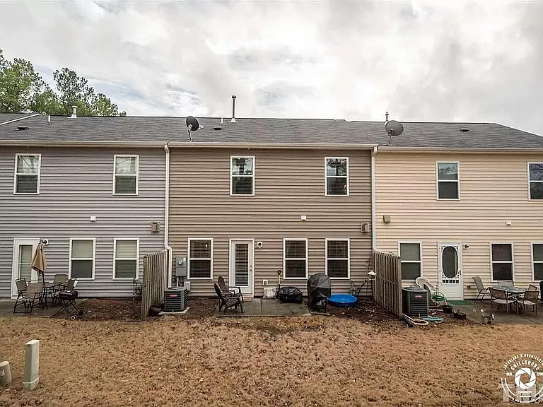 125 Golden Meadow Ct — Photo 12