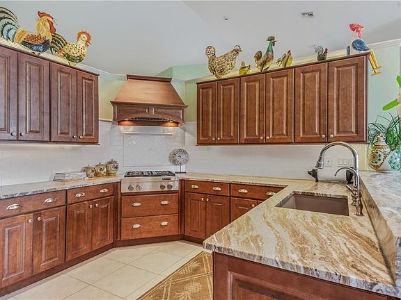 5th image of 985 Wood Haven Ln SW