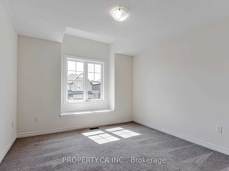 1277 Peelar Cres — Photo 20