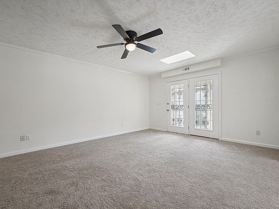 4th image of 1535 Londonderry Pl