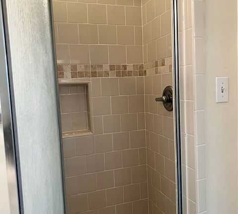 3rd image of 1466 Cardiff Ave