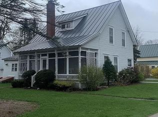 43 Maple St, Bristol, VT 05443