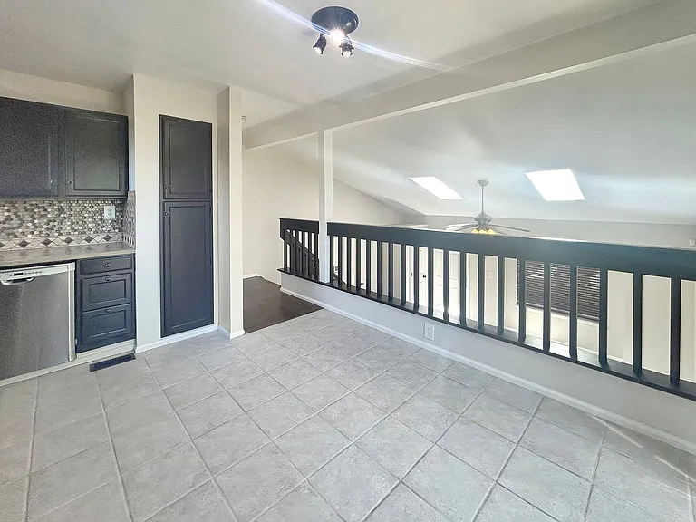 8059 S Johnson Ct — Photo 14