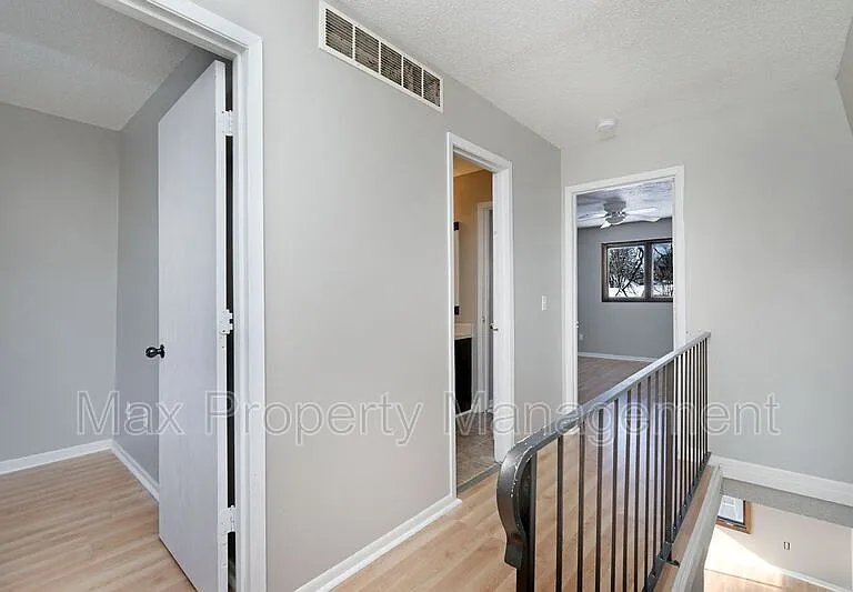 3919 SW 3rd St — Photo 25