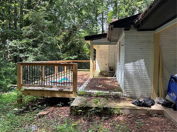 2nd image of 2386 Young Rd