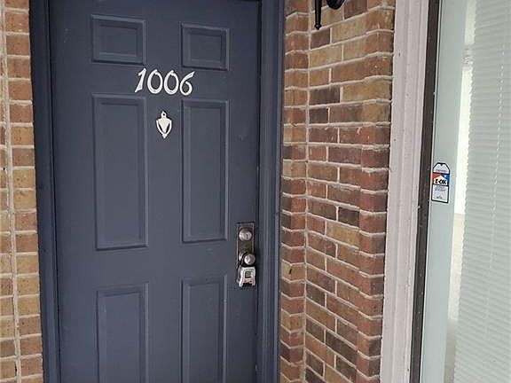 3rd image of 8109 Skillman Street #1006