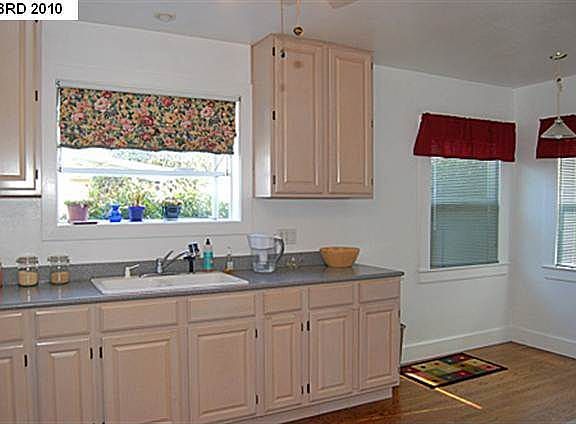 4th image of 5563 Brookdale Ave