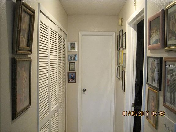 4th image of 10801 Venice Cir