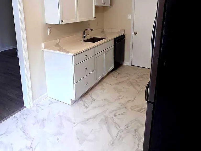 8106 Lakepark Dr — Photo 5