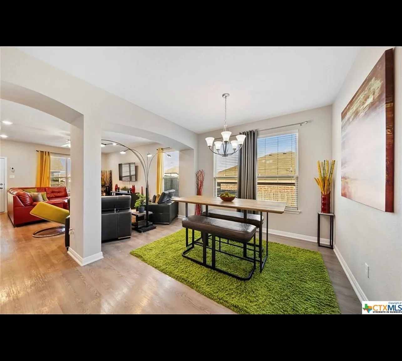 5 bed, 3.5 bath, 2619 sqft, $2,350 — Photo 3