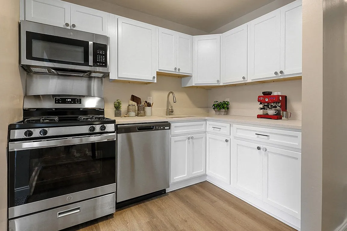Padonia Village Apartments — Photo 1