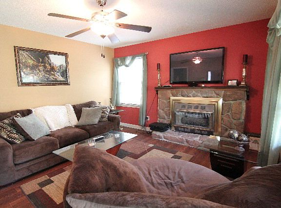 2nd image of 115 Effie Dr