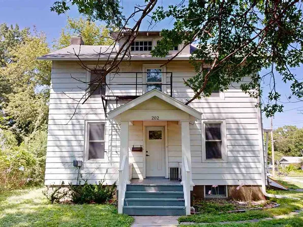 202 W Park Rd, Iowa City, IA 52246