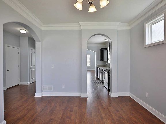 5th image of 8591 Crooked Maple Dr