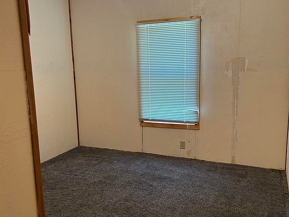 4th image of 209 Pierre Rd