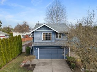 24038 19th Ave S, Seattle, WA
