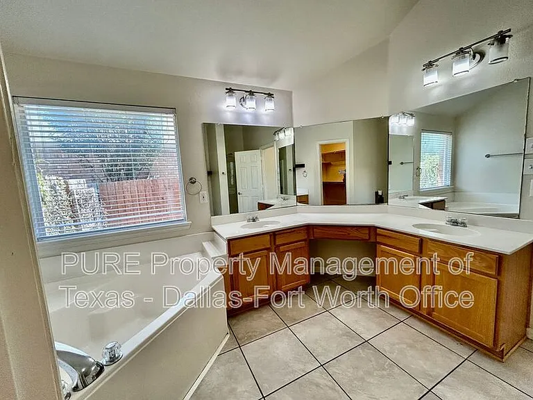 629 Madeline Ct — Photo 24