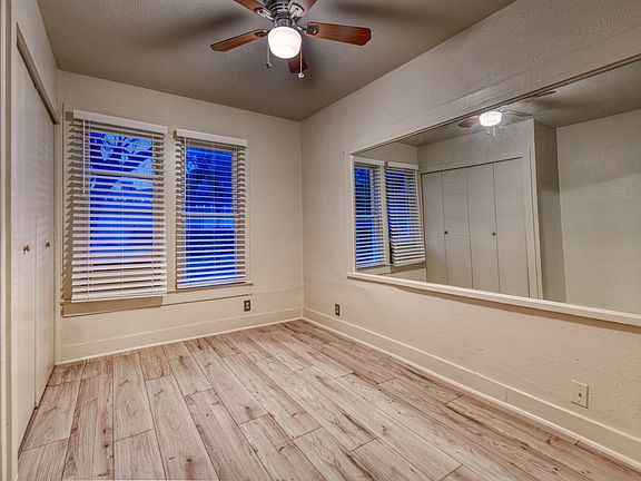 5th image of 302 N Fannin St