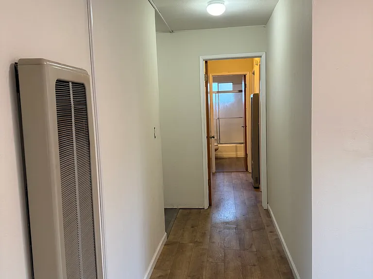 439 Vasquez Ct #4 — Photo 2