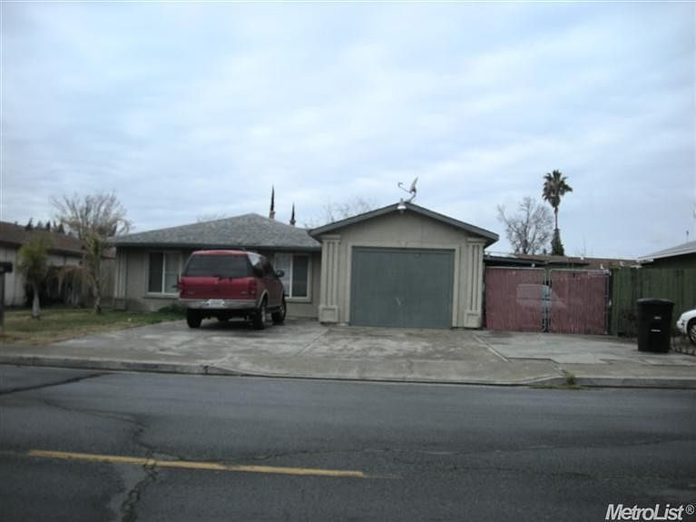 1st image of 783 East Ave