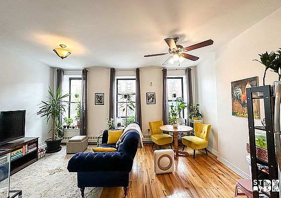 2nd image of 500 Franklin Ave #2