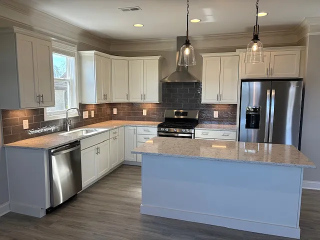 7850 Saddlebrooke Dr — Photo 16