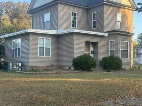 400 N Burns St, Holdenville, OK 74848