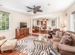 175 Wentworth St #B, Charleston, SC 29401