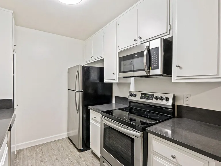 3749 McLaughlin Ave. — Photo 53