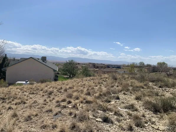 187 W Legend Dr, Pueblo West, CO 81007