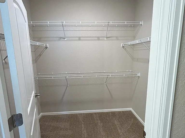 Pelican Bluff Apartments — Photo 23