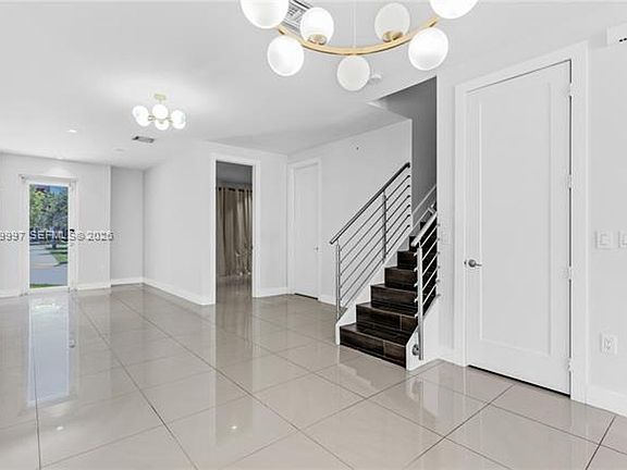 5th image of 6410 NW 105th Pl #Townhouse 0