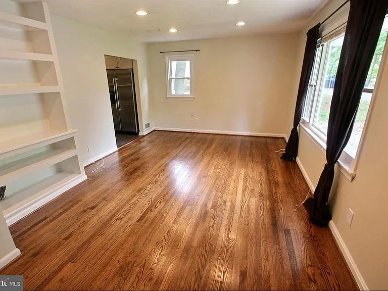 8315 Rhode Island Ave — Photo 4