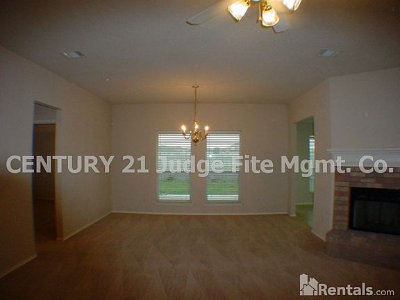 5th image of 2817 Carolina Dr