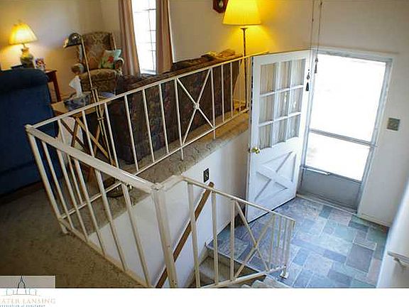 2nd image of 1053 Lilac Ave