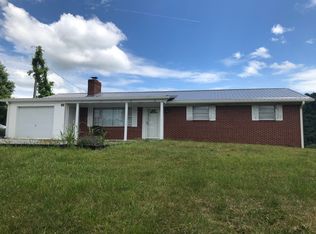 226 Old Highway Rd, Rogersville, TN 37857