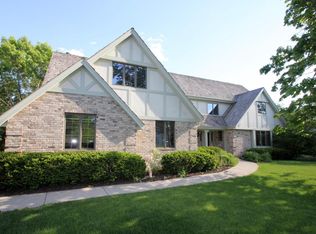18995 Brookridge Dr, Brookfield, WI 53045