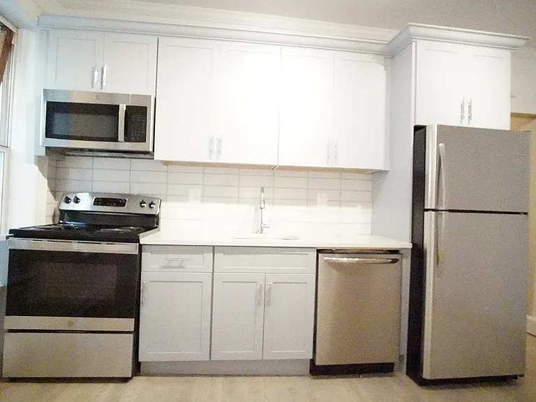 333 Grafton St #2ER — Photo 4