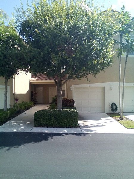 1st image of 162 Village Blvd APT E