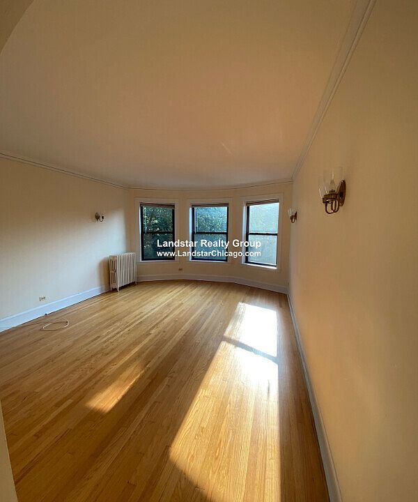 1st image of 7226 N Greenview Ave APT 3