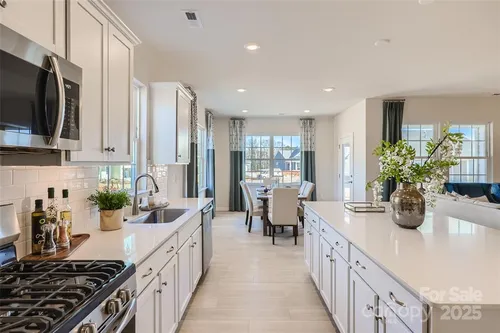194 White Apple Way Photo 1