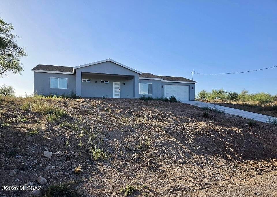 1st image of 1010 Paseo Lobo Rio