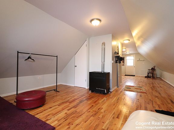 4th image of 2818 N Christiana Ave #3