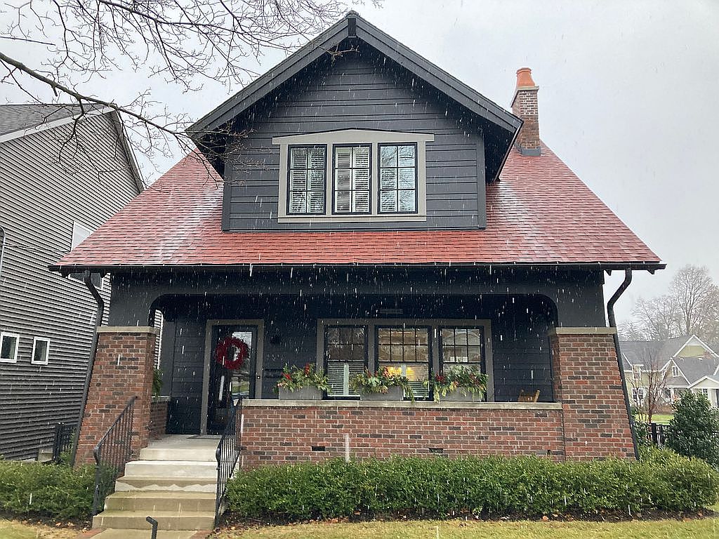 2226 Lake Dr SE, East Grand Rapids, MI 49506 Zillow