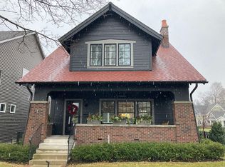 2226 Lake Dr SE, East Grand Rapids, MI 49506