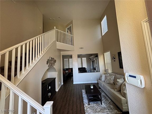 4th image of 1908 W Hammer Ln