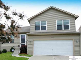 19511 X St, Omaha, NE 68135