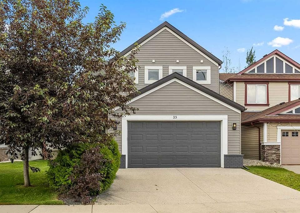 1st image of 35 NE Copperleaf Cres SE
