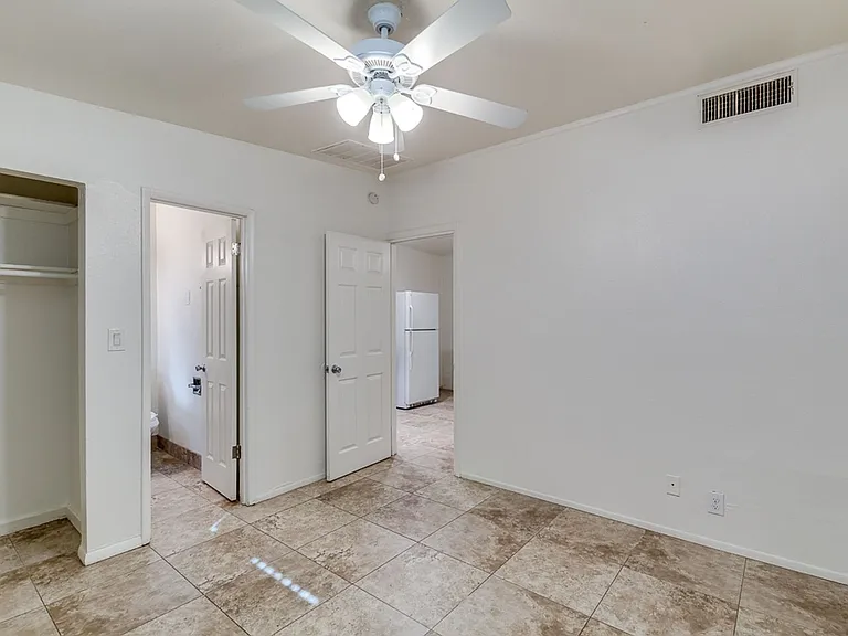 1809 E Virginia Ave — Photo 12
